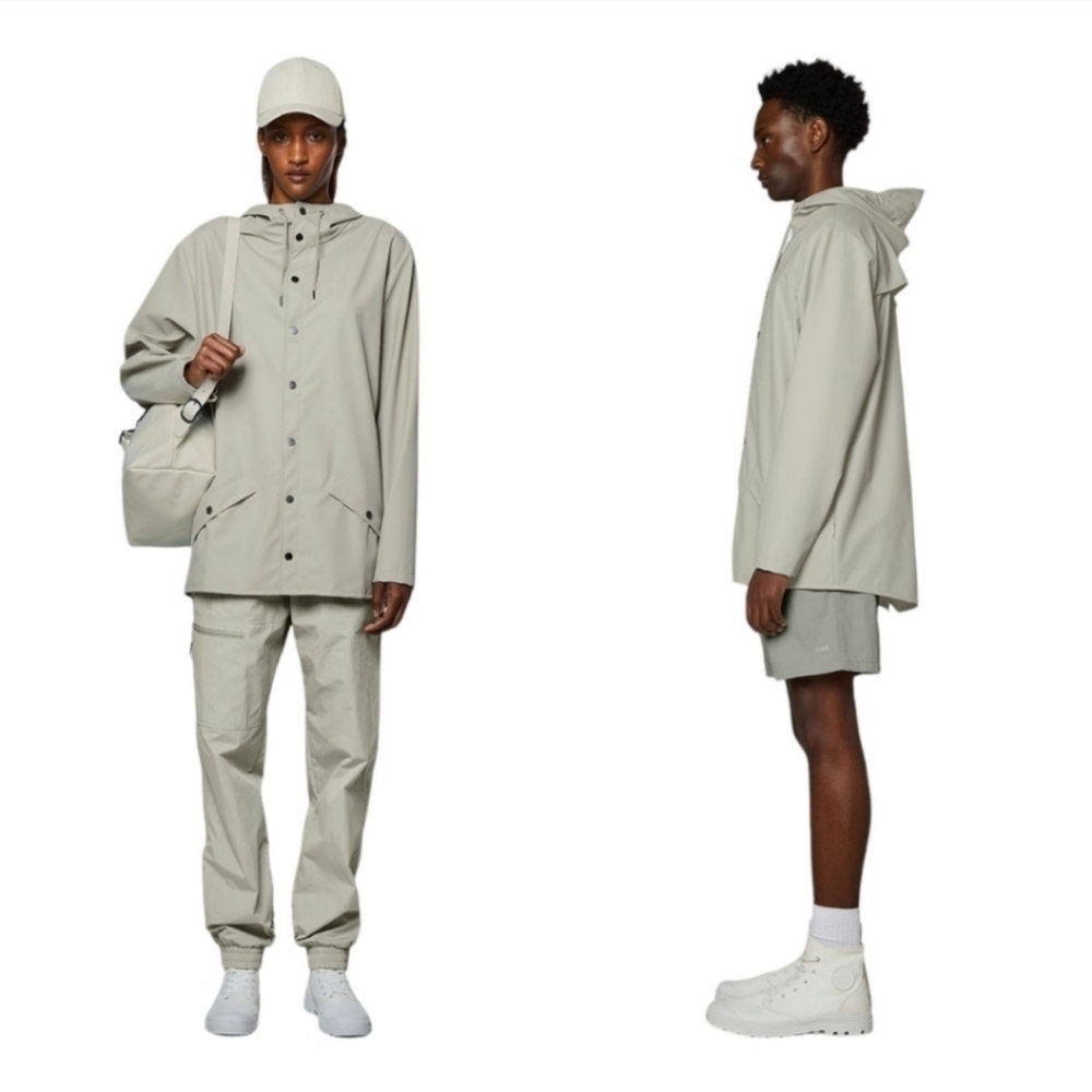Rains Jacket Waterproof Raincoat in Cement Size XL  NEW $110